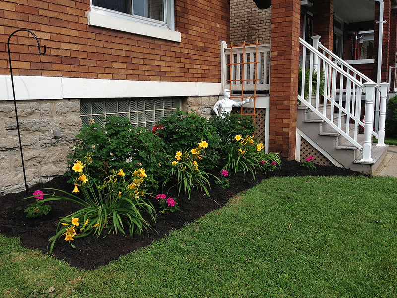 Tidy Up Your Flower Beds This Spring With Mulch Emil Yedowitz Tidy Up Your Flower Beds This Spring With Mulch